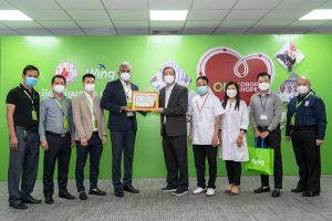 Wing Employees Donate Blood to Encourage More Public Participation
